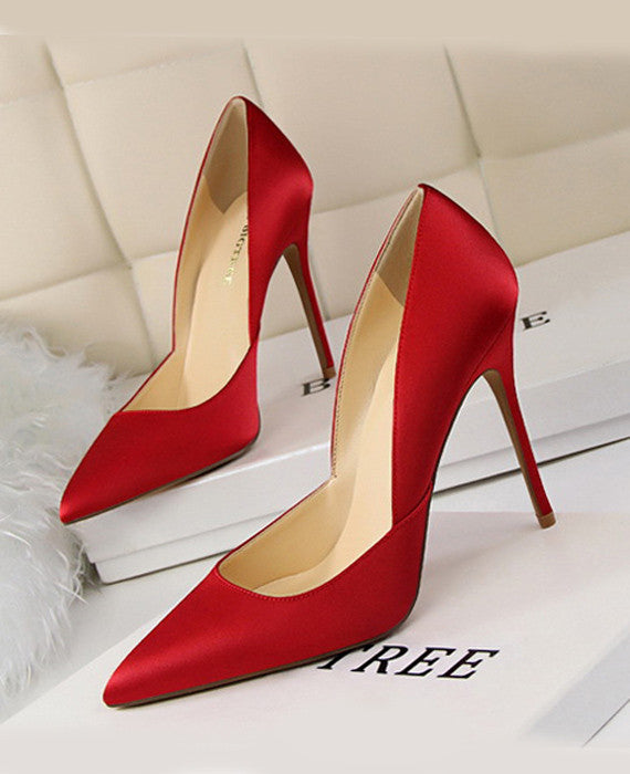 Pointed Toes Slip On Pumps Sexy Shoes Red