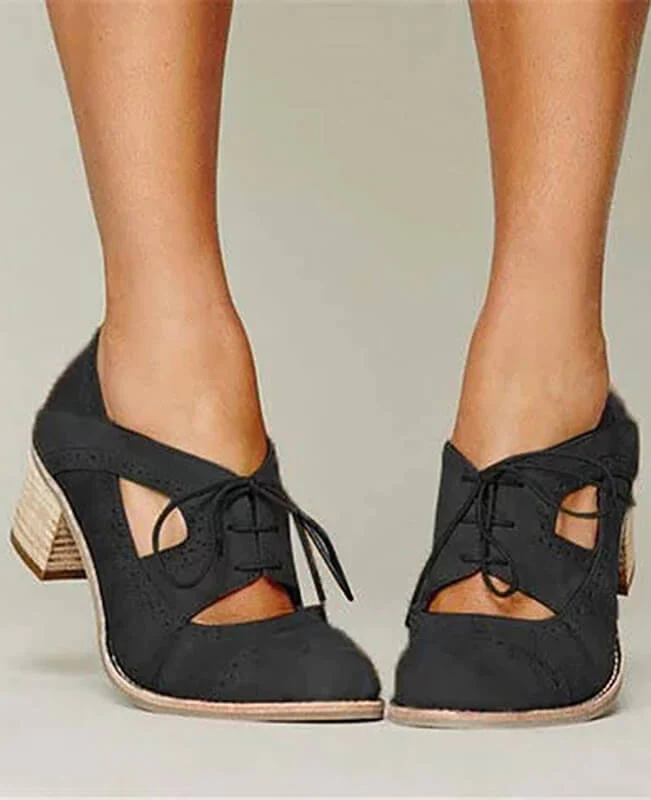 Hollow Out Buckle Oxford Shoes