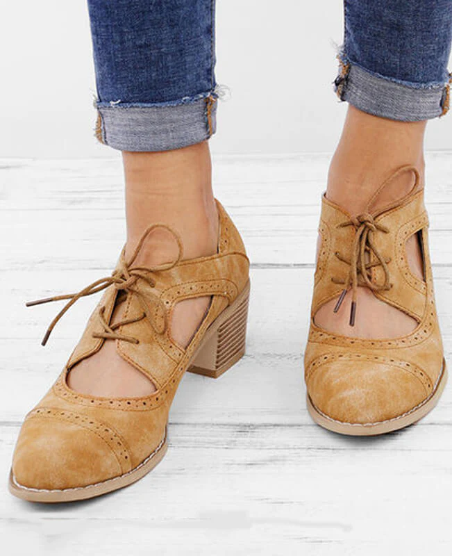 Hollow Out Buckle Oxford Shoes