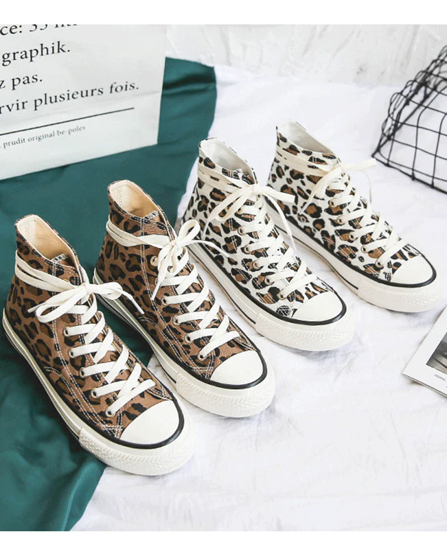 Leopard Printed Lace Up Flats-2