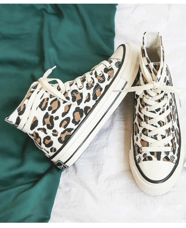 Leopard Printed Lace Up Flats-5