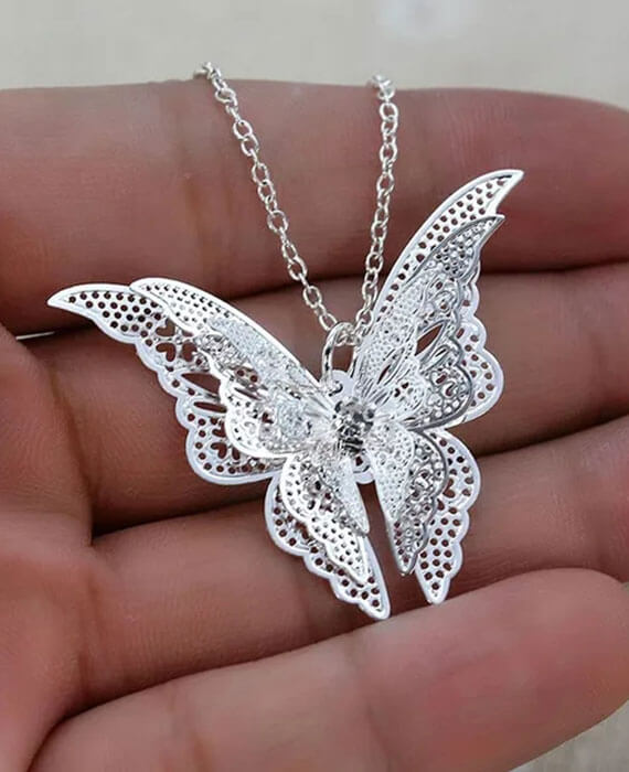 Lovely Butterfly Pendant Women Jewelry 1