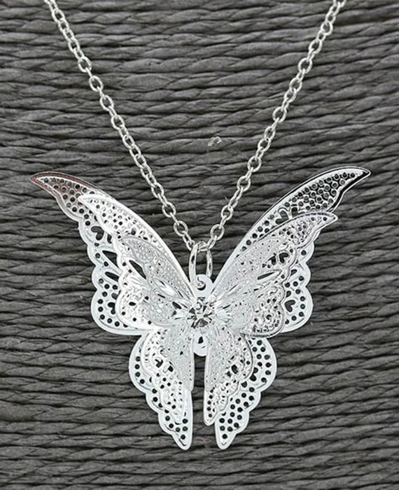 Lovely Butterfly Pendant Women Jewelry 2