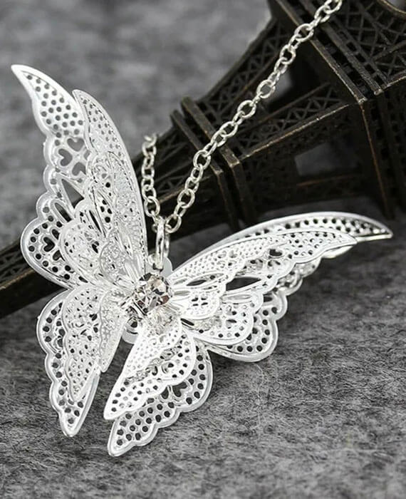 Lovely Butterfly Pendant Women Jewelry