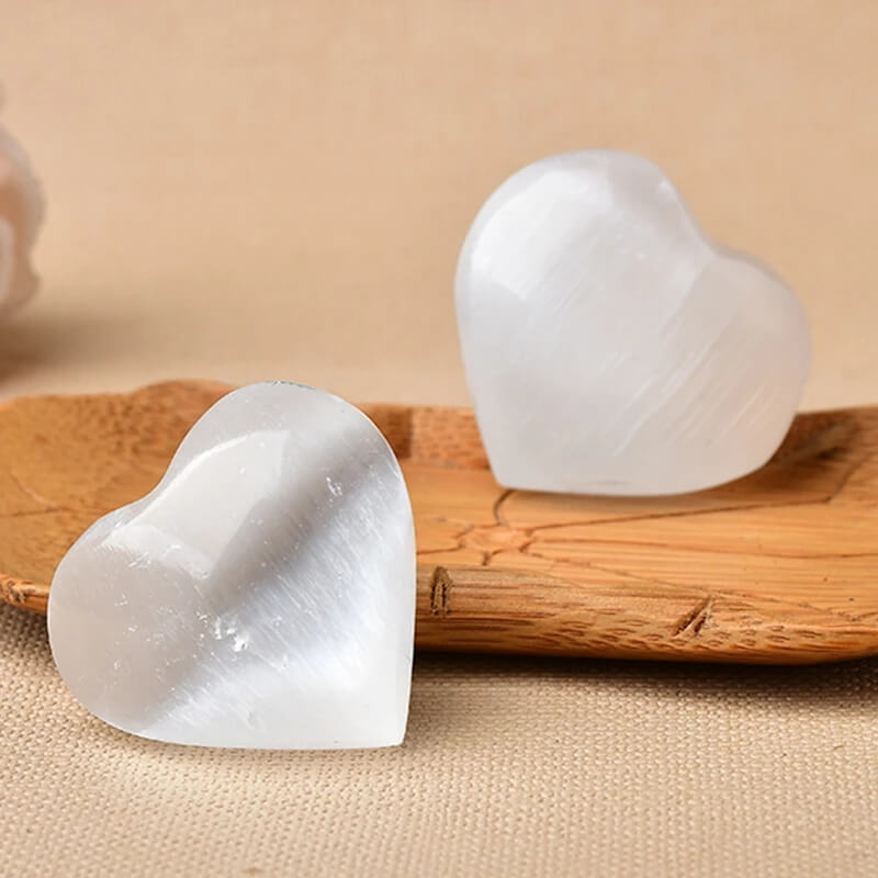 Reiki Selenite Crystal Heart Healing Stone (1)