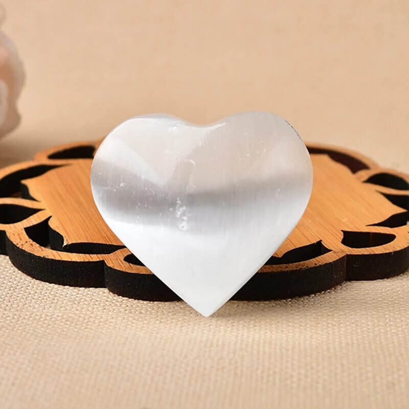 Reiki Selenite Crystal Heart Healing Stone 2