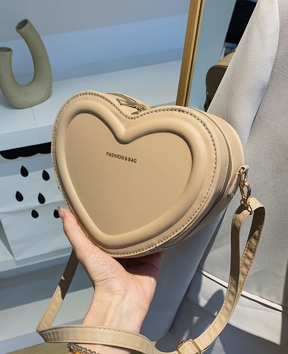 Cute Heart Crossbody Bag Simple Shoulder Bag (2)