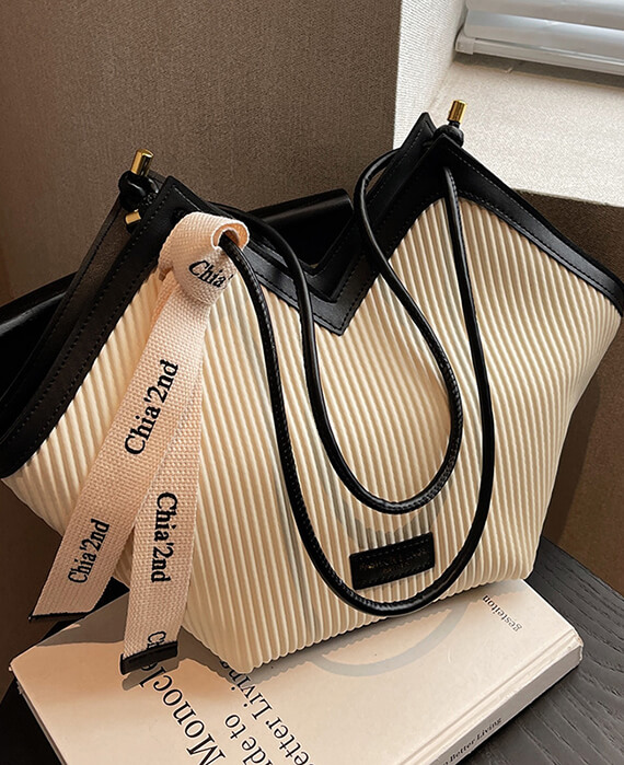 Trendy Simple Love Design Tote Bag 4