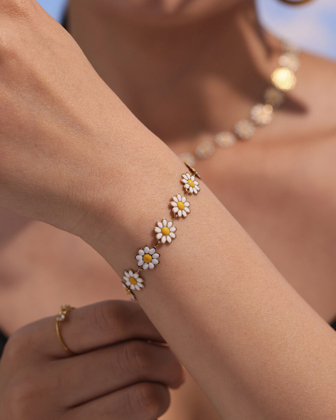 18K Gold Plated Stainless Steel Chrysanthemum Necklace 6