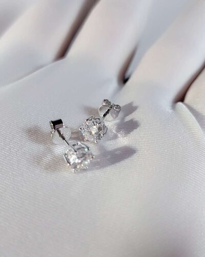 1ct Lab Grown Diamond Studs with 6 Prongs