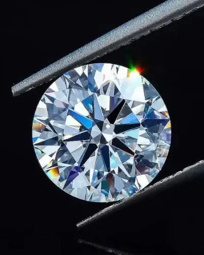 3 Carat Round Lab Grown Diamond VVS1 SHOW