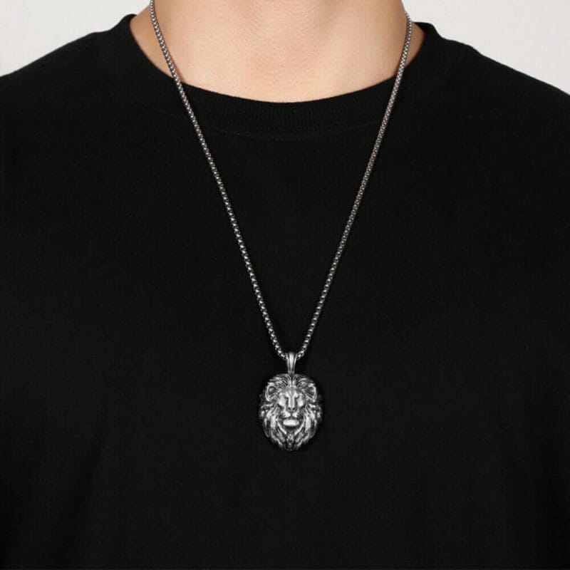 Aggressive Lion Head Pendant Stainless Box Chain Necklace Wholesale 3