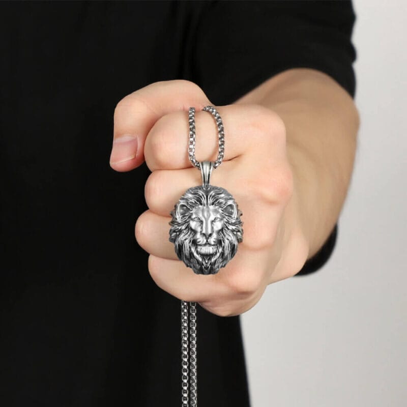 Aggressive Lion Head Pendant Stainless Box Chain Necklace Wholesale 4