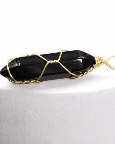 Wholesale Handmade Natural Hexagonal Crystal Necklace