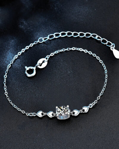 Bullhead Setting Moissanite Bracelet