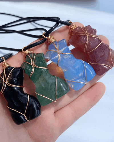 Female Model Unique Crystal Necklace Natural Crystal Pendant Bulk