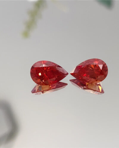 Alternatief beeld van Red Pear Cut Moissanite Loose Stones Wholesale