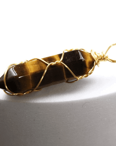 Wholesale Handmade Natural Hexagonal Crystal Necklace