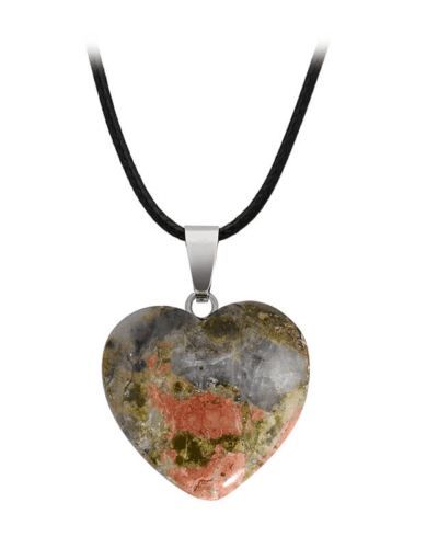 Hand-Carved Heart Shaped Pendant Crystal Necklace Unisex Wholesale