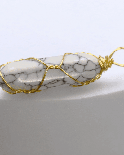 Wholesale Handmade Natural Hexagonal Crystal Necklace