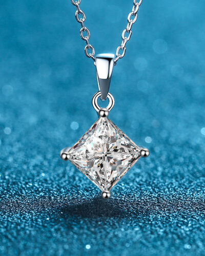Wholesale Moissanite Pendant Necklace with Cable Chain