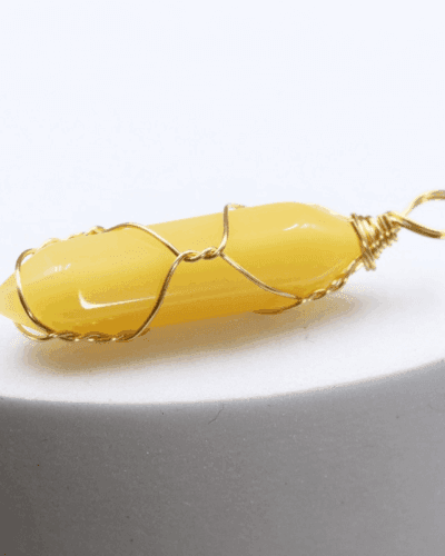 Wholesale Handmade Natural Hexagonal Crystal Necklace