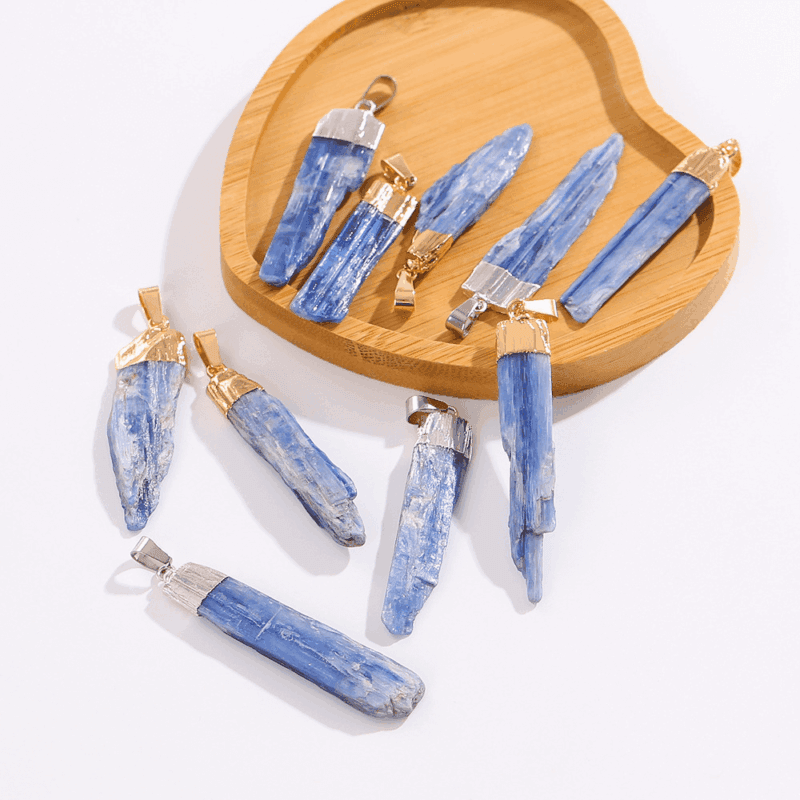 1Pcs Natural Irregular Kyanite Stone Pendant Wholesale