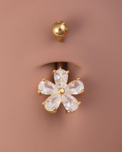 Alternativní pohled na Belly Button Rings with Flower Shaped Design