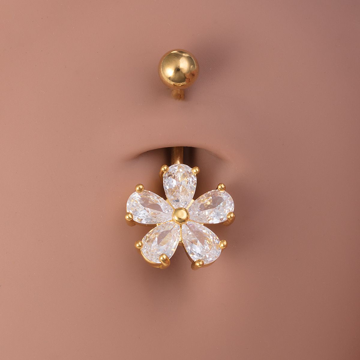 Belly Button Rings with Flower Shaped Design - Imagen 2