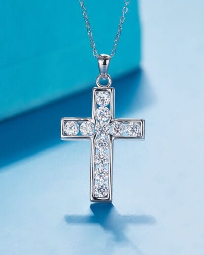 Cross Pendant Moissanite Necklace with 925 Sterling Silver