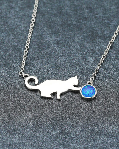 Cute Cat with Blue Opal Pendant Necklaceの別ビュー