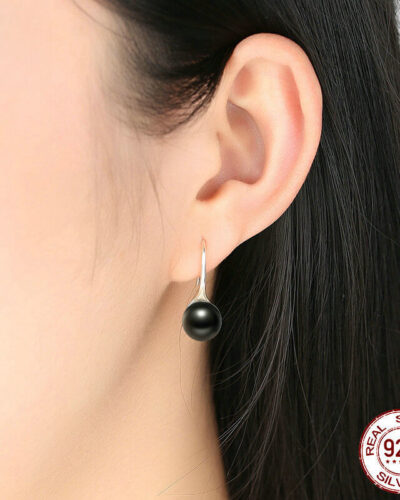 Elegant Round Silver Pearl Earrings for Womenの別ビュー