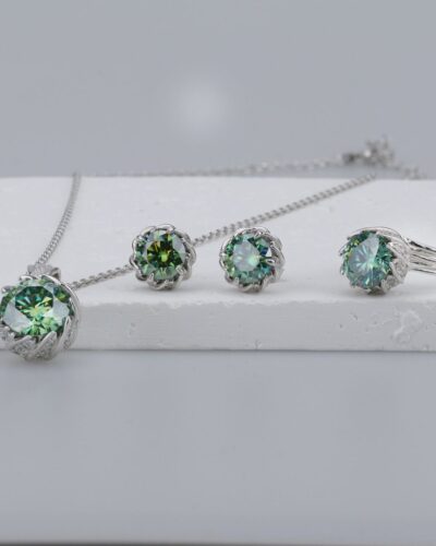 Green Moissanite Ring with Lotus Flower Design