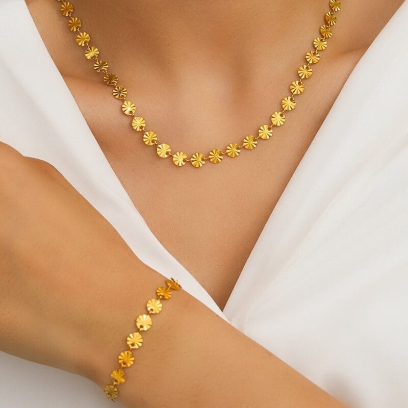 Luxury Flower Stainless steel Chain Set Wholesale (1)