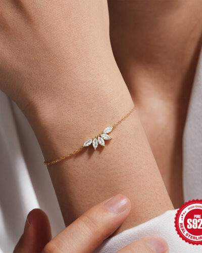 Alternatief beeld van Marquise Cubic Ziconia Sterling Silver Crown Bracelet