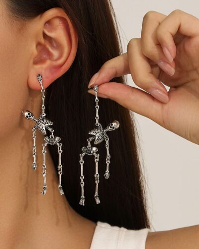 Alternativní pohled na Mens Halloween Earrings with Skull Metal Pendant