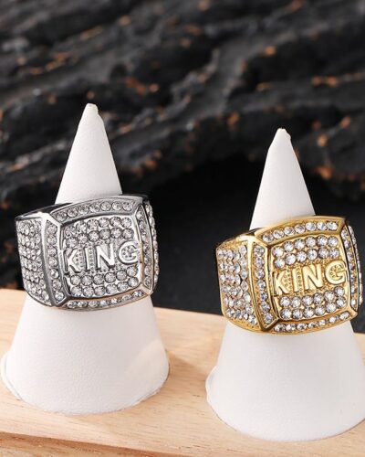 Mens Stainless Steel Ring with King Engravedの別ビュー