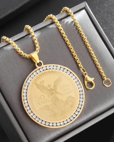 Mens Titanium Necklace with Statue of Liberty Round Pendant