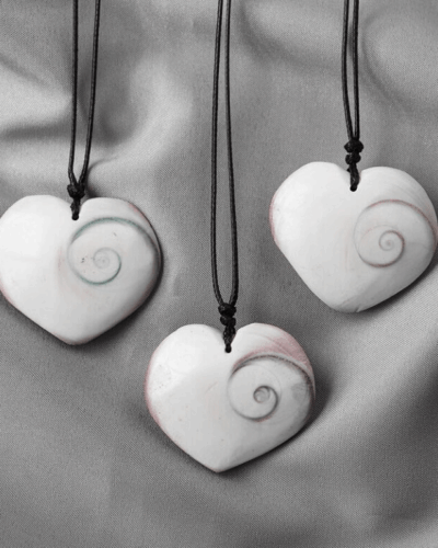 Natural Shell Heart Pendant Necklace Gift for her