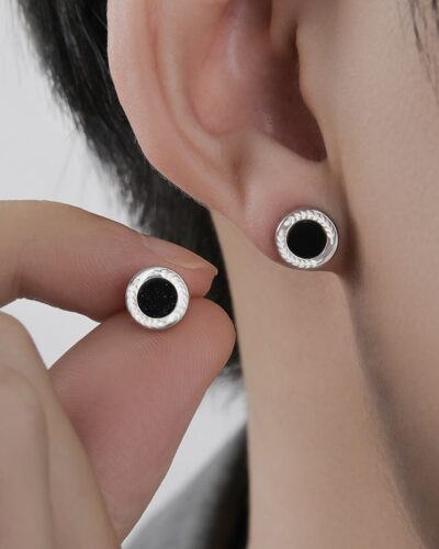 Alternativní pohled na Round Mens Earrings Stud with Silver Plated
