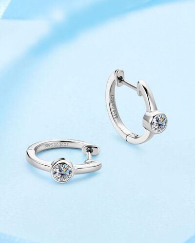 Alternative Ansicht von Solitaire Moissanite Hoop Earring with 18K Gold Plated