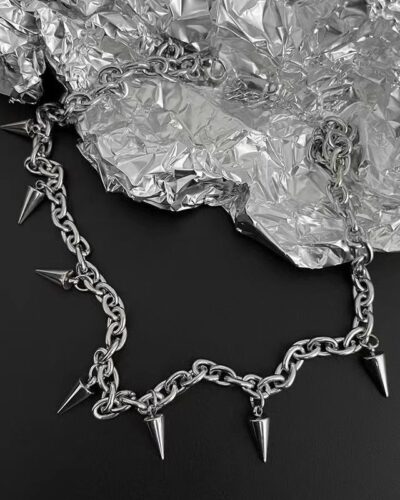 Wholesale Metal Chain Necklace with Rivet Design