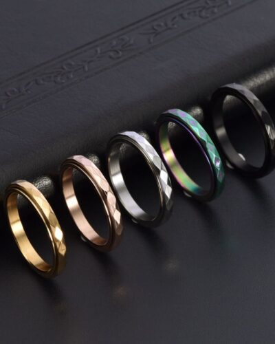 Alternativní pohled na Stainless Steel Womens Ring with Diamond Shaped Section