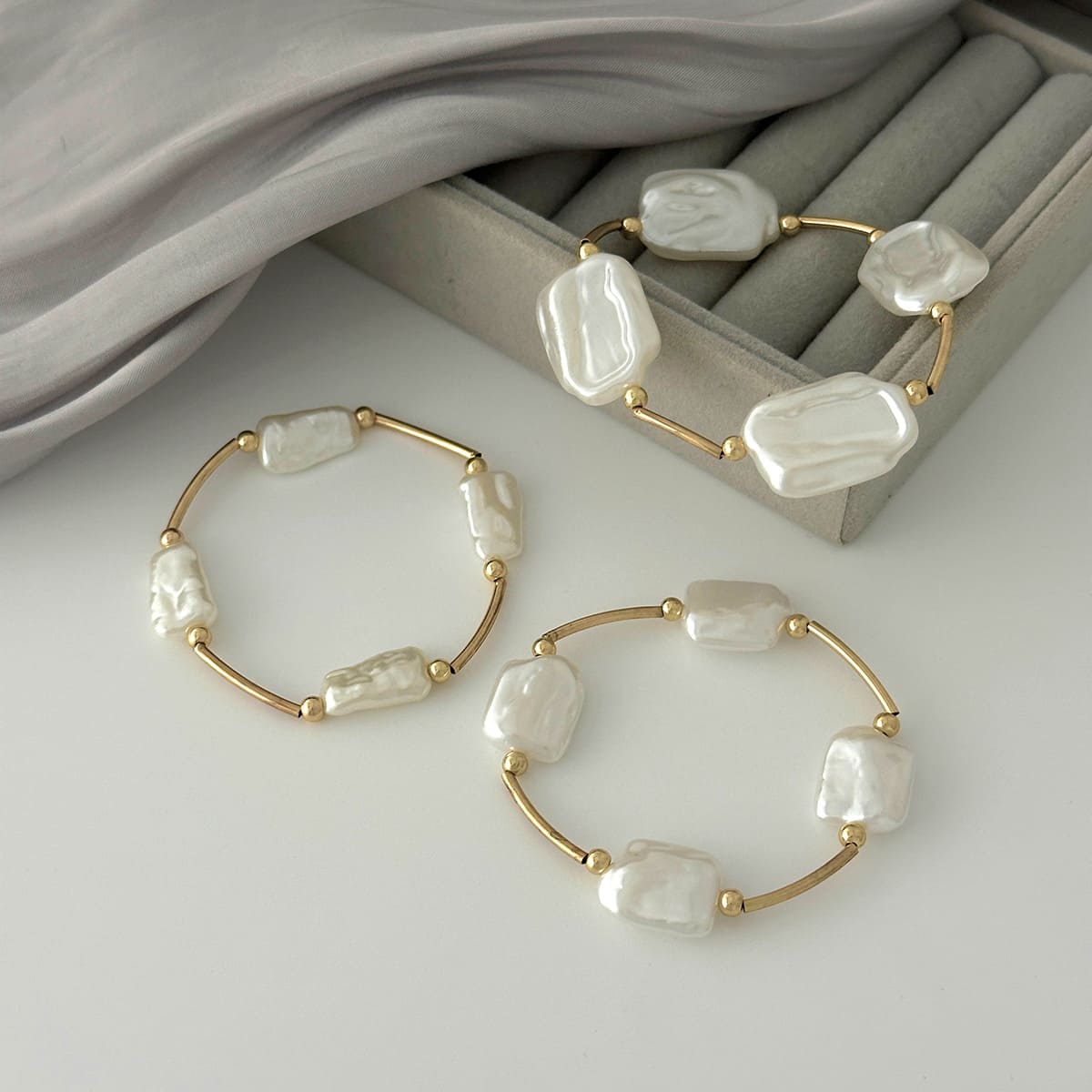 3Pcs Retro Casual Irregular Baroque Pearl Bangle Bracelets Set 7 1