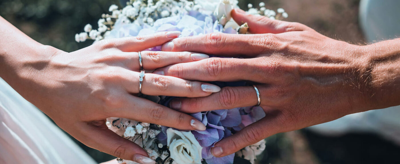 4 Minimalist 18K Gold Plated Customized Couple Rings for Wedding