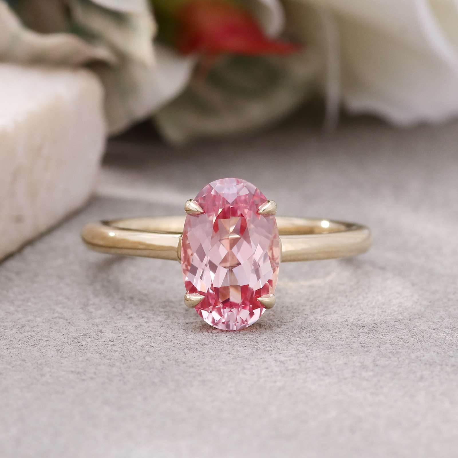 4ct Oval Pink Lab Grown Gemstone Ring - Görüntü 2