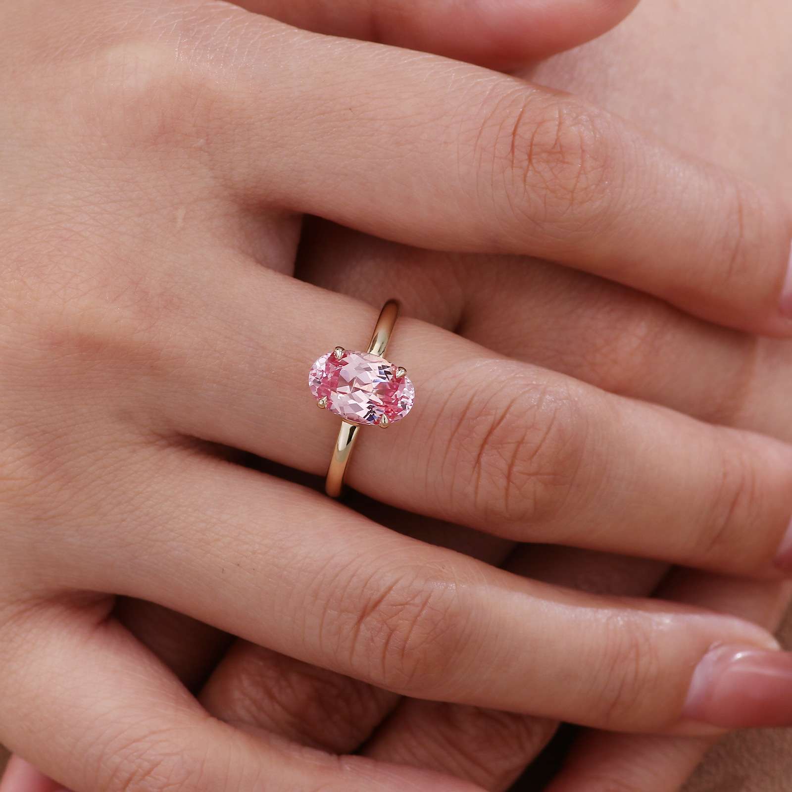 4ct Oval Pink Lab Grown Gemstone Ring - Görüntü 4