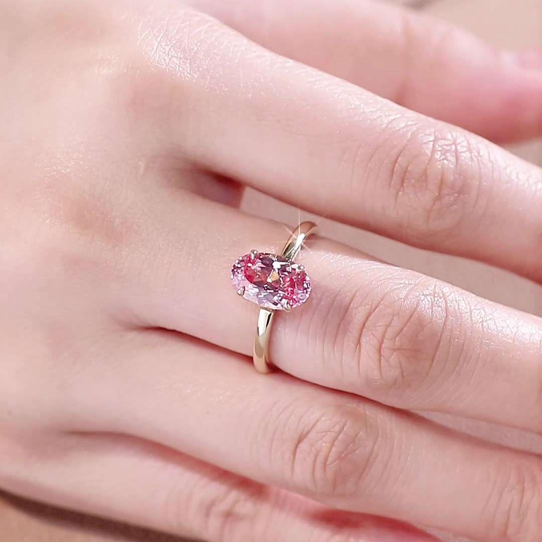 4ct Oval Pink Lab Grown Gemstone Ring - Görüntü 6