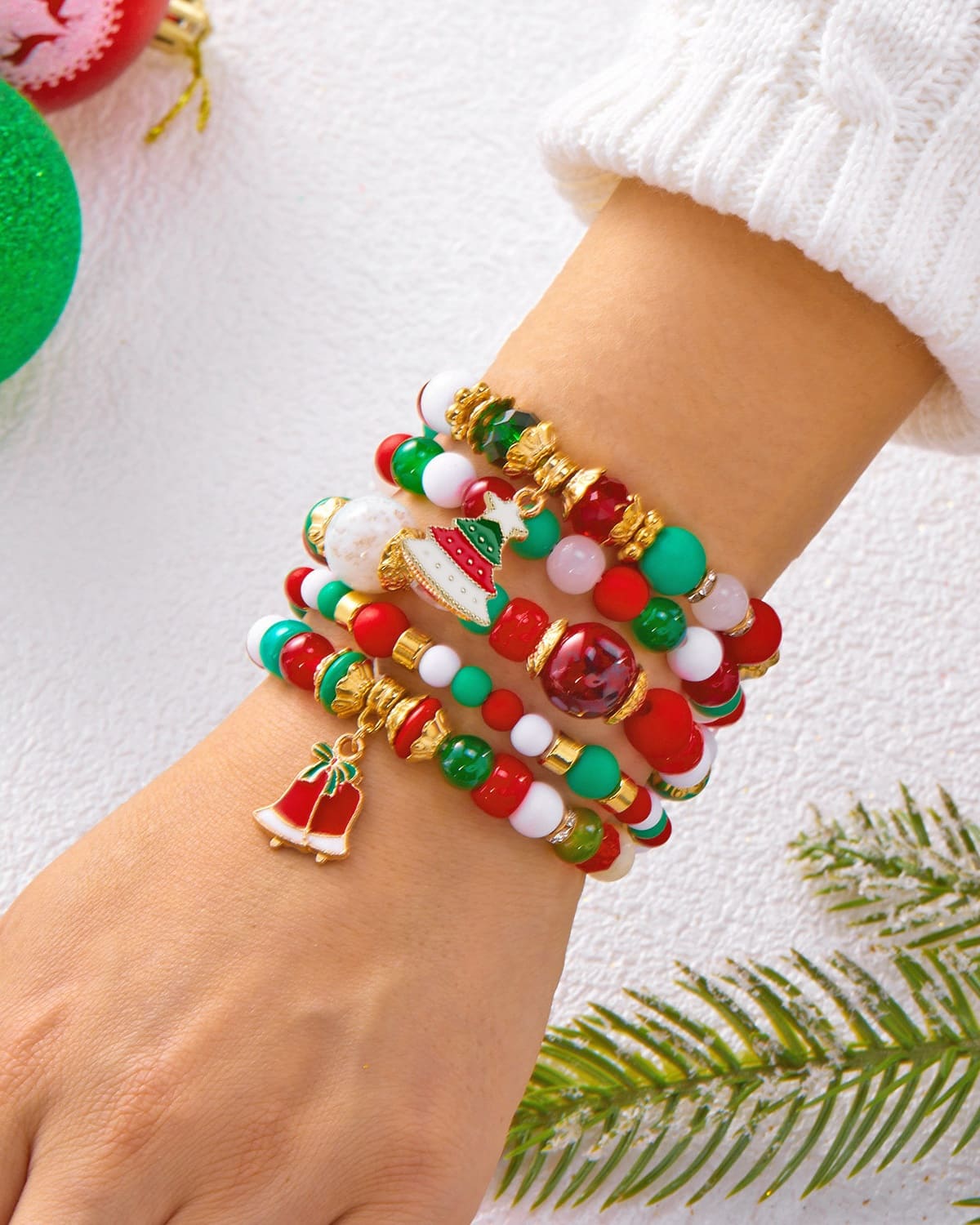 5Pcs Jingle Bell & Tree Beaded Elastic Charm Bracelets for Christmas