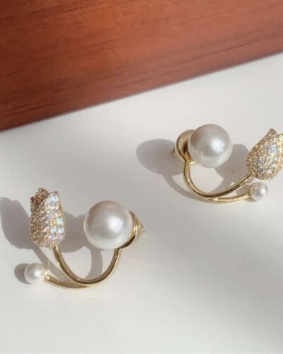 Alloy Vintage Rhinestone Earrings with Flower Design